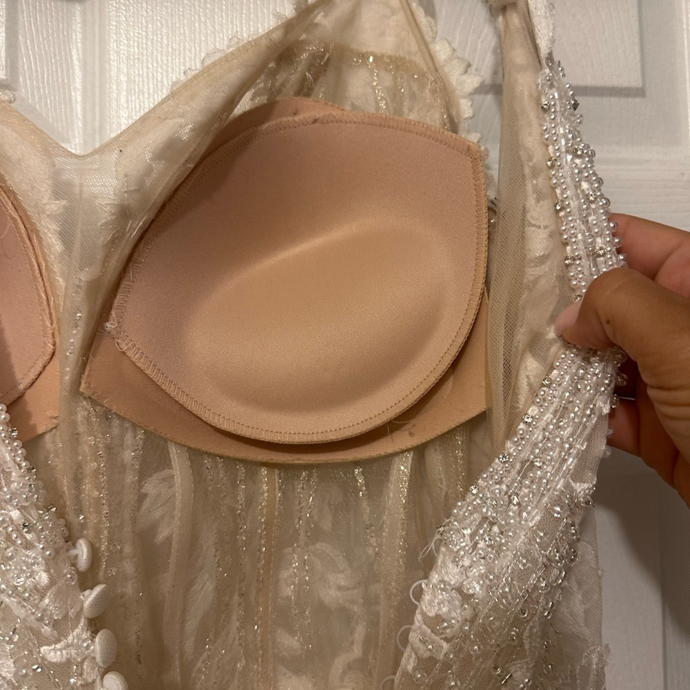 Martin Thornburg Branson Wedding Dress 122231 - Picture 7 of 17
